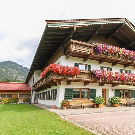 Schneiderbauer Bed and Breakfast Waidring Buitenkant foto