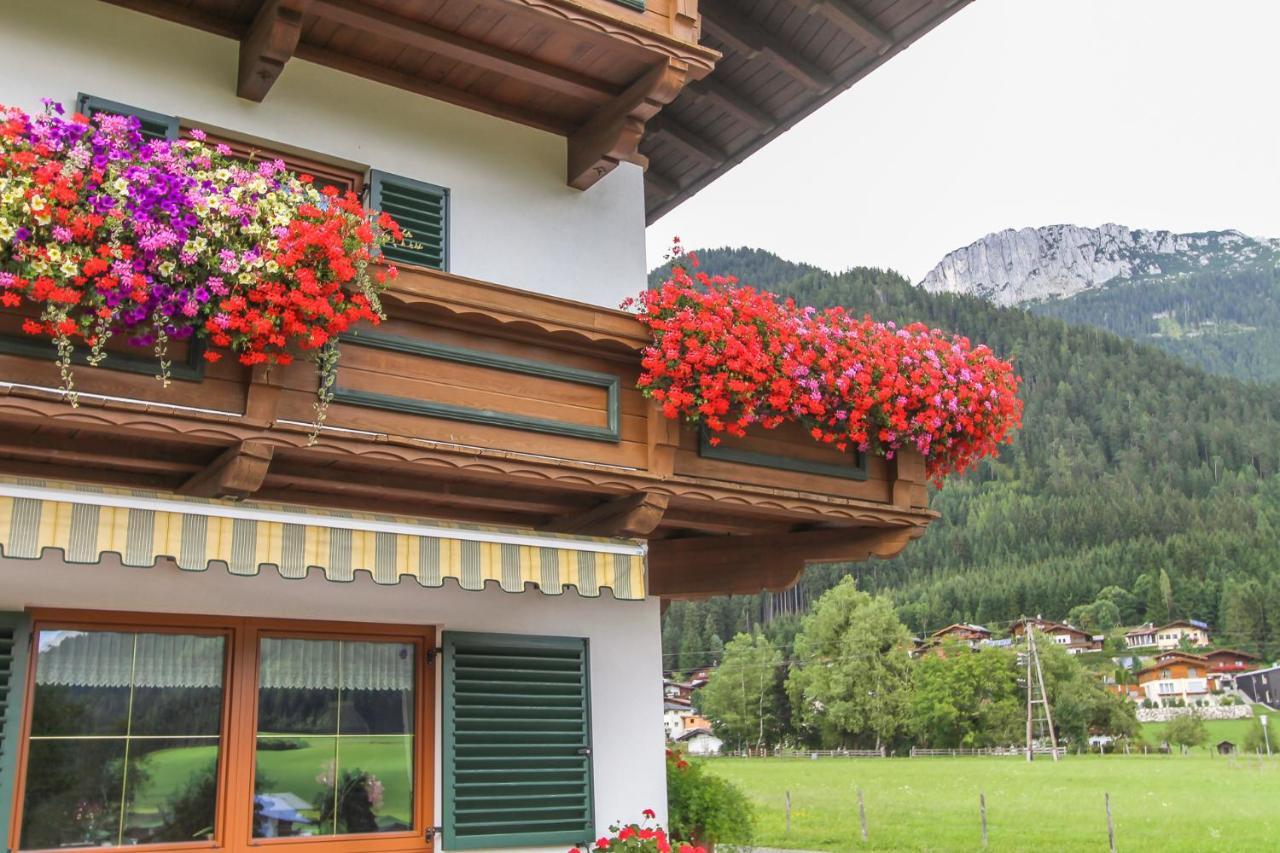 Schneiderbauer Bed and Breakfast Waidring Buitenkant foto